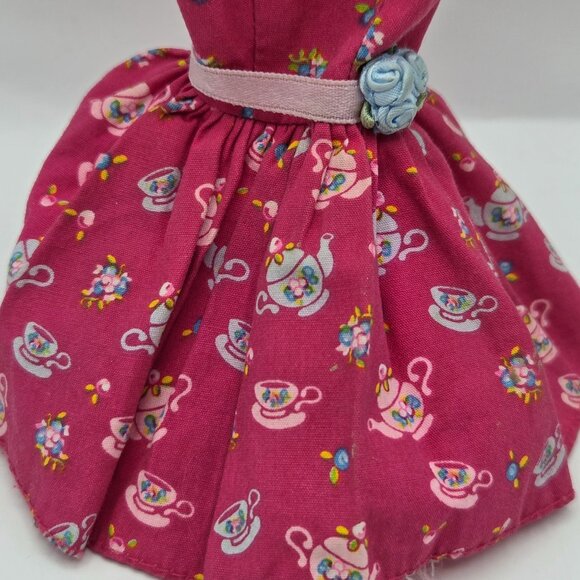 Vintage 1999 Barbie Tea Time Dress With Teapot & Cup Print - Picture 2 of 4